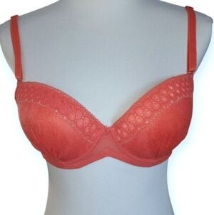 Honeydew Intimates Coral Lace Push-up Bra Sz.36C NWOT.